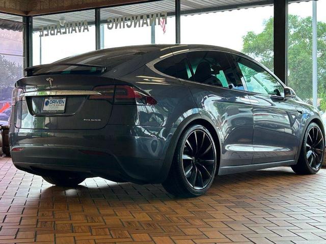 Photo of 2021 Midnight Silver Metallic Tesla Model X