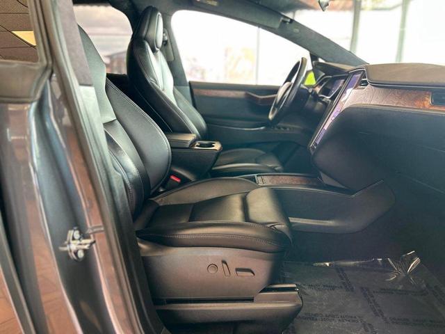 Photo of 2021 Midnight Silver Metallic Tesla Model X
