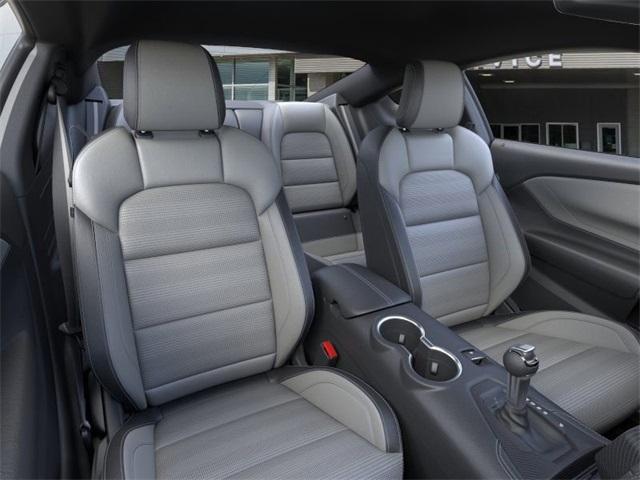 Photo of 2025 Oxford White Ford Mustang