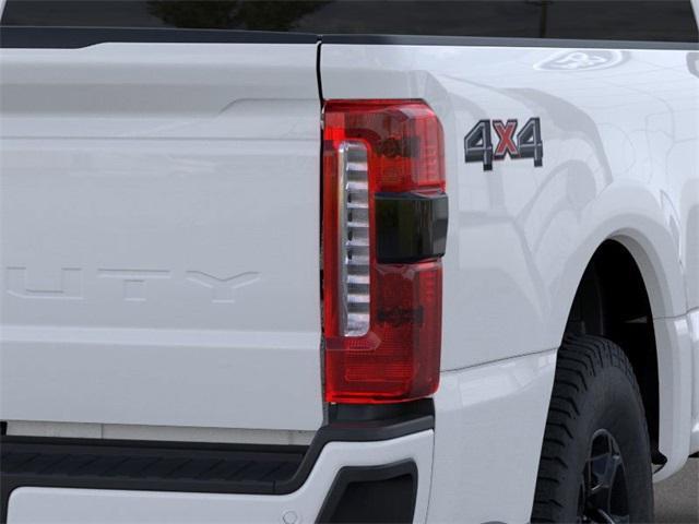 Photo of 2025 Oxford White Ford F-350