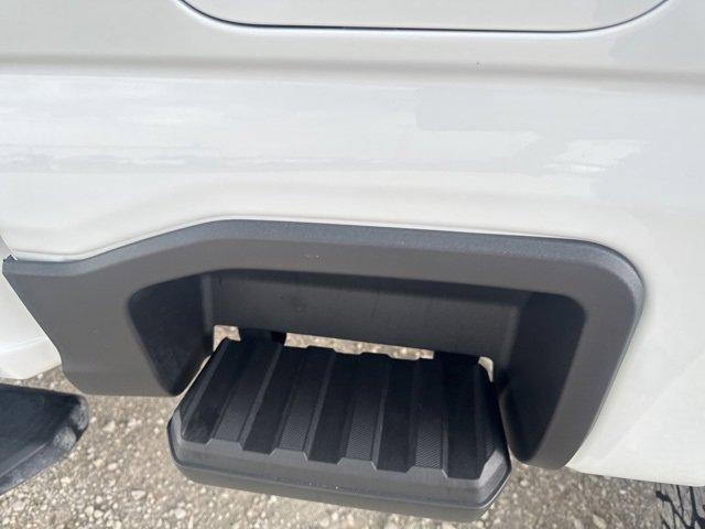 Photo of 2024 Oxford White Ford F-250