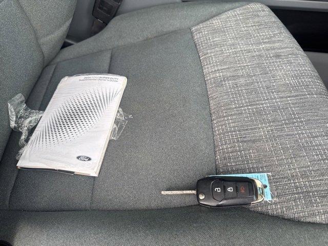 Photo of 2024 Oxford White Ford F-250