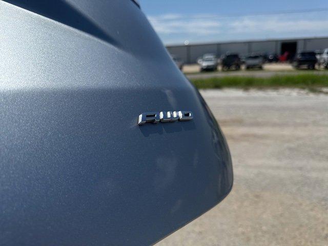 Photo of 2024 Silver Metallic Ford Edge