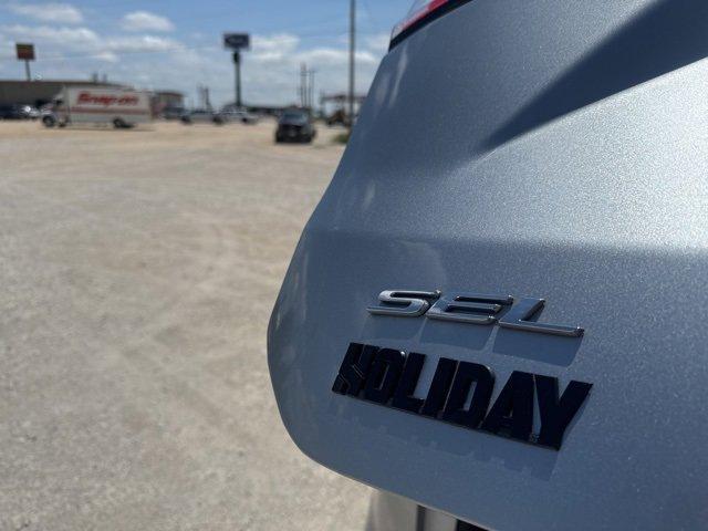 Photo of 2024 Silver Metallic Ford Edge