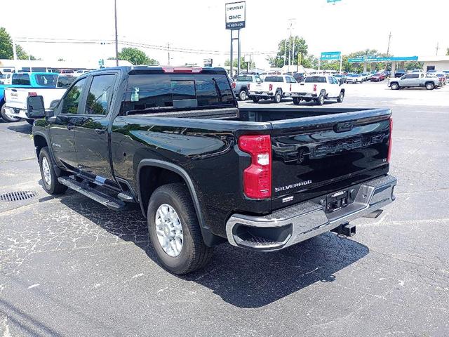 Photo of 2025 Black Chevrolet Silverado 2500