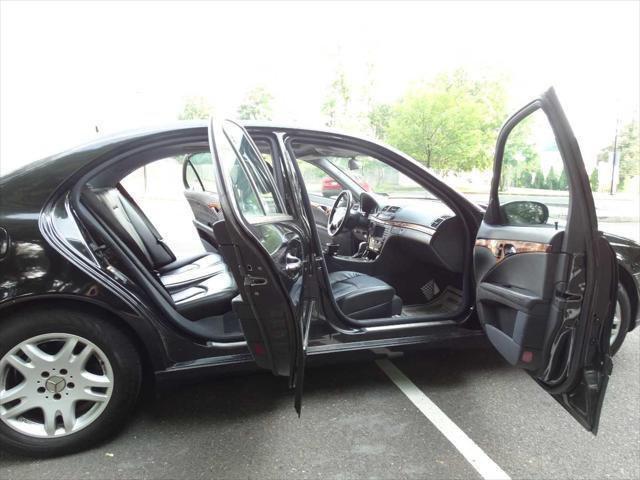 Photo of 2005 Black Mercedes-Benz E-Class