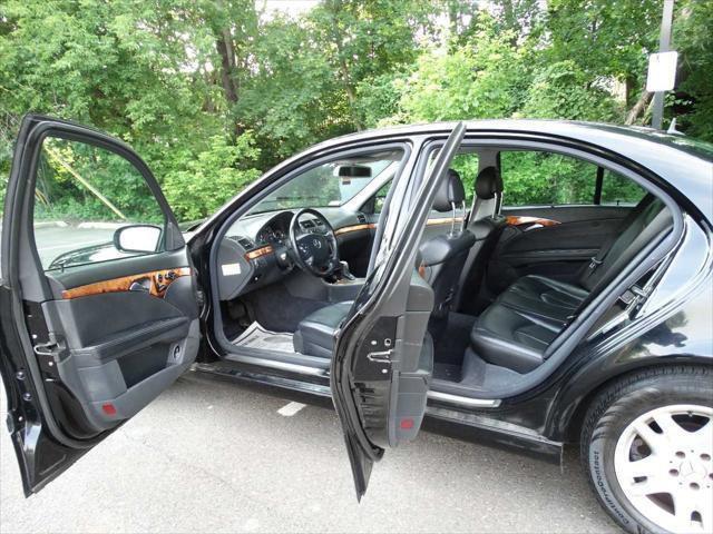 Photo of 2005 Black Mercedes-Benz E-Class