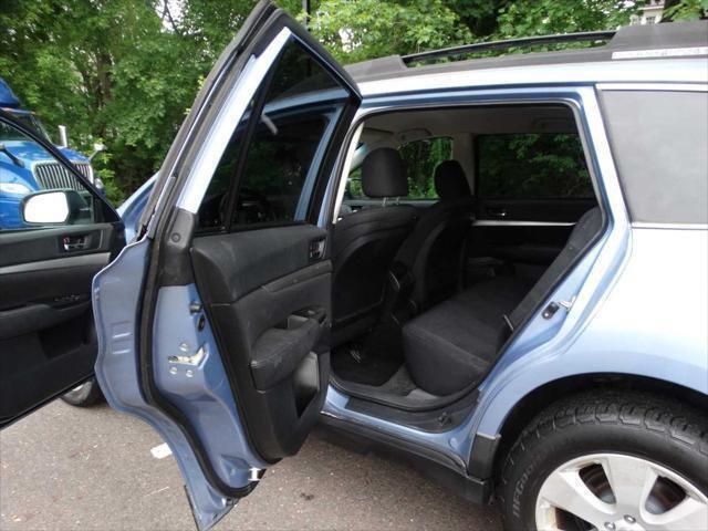 Photo of 2011 Sky Blue Metallic Subaru Outback