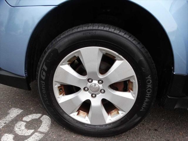 Photo of 2011 Sky Blue Metallic Subaru Outback
