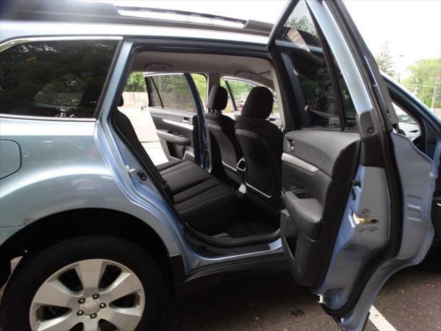 Photo of 2011 Sky Blue Metallic Subaru Outback