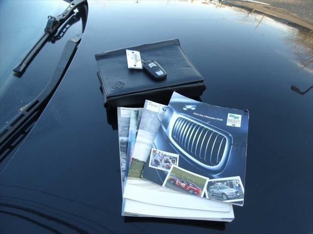 Photo of 2007 Black Sapphire Metallic BMW 328