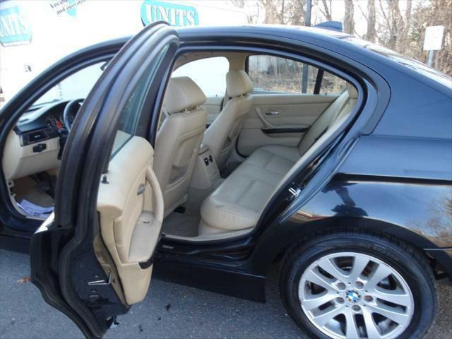 Photo of 2007 Black Sapphire Metallic BMW 328