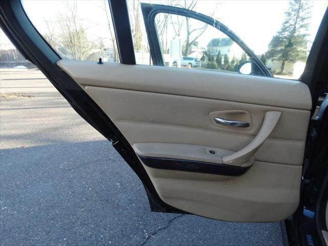 Photo of 2007 Black Sapphire Metallic BMW 328