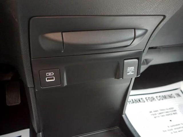Photo of 2023 Platinum White Pearl Honda Odyssey