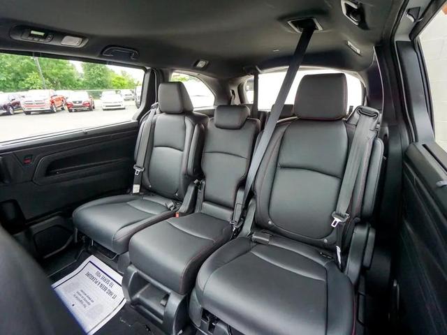 Photo of 2023 Platinum White Pearl Honda Odyssey