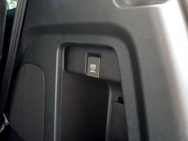 Photo of 2023 Platinum White Pearl Honda Odyssey