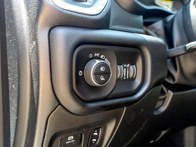Photo of 2022 Billet Silver Metallic Clearcoat RAM 1500