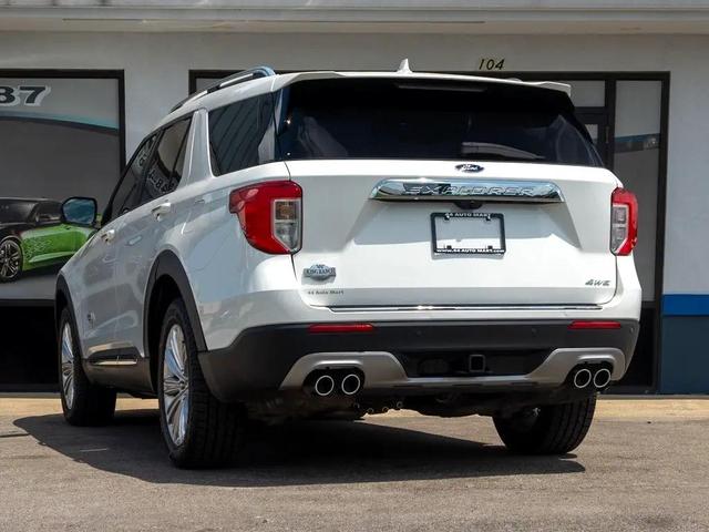 Photo of 2021 White Ford Explorer