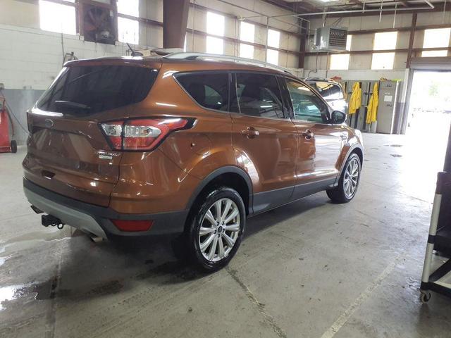 Photo of 2017 Red Ford Escape