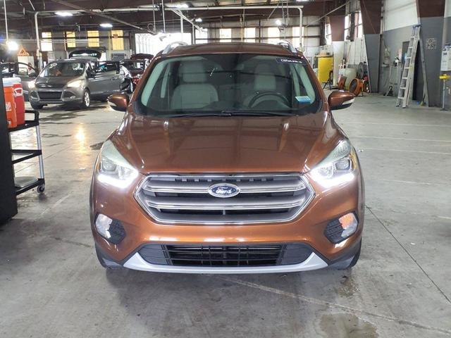 Photo of 2017 Red Ford Escape