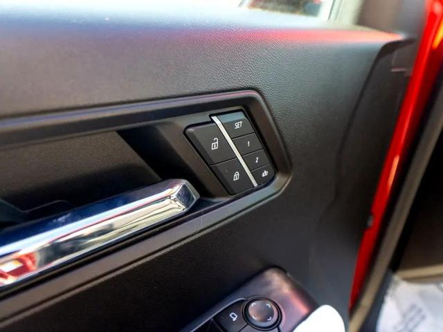 Photo of 2023 Red GMC Canyon