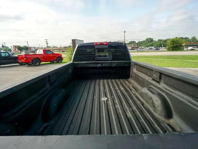 Photo of 2017 Onyx Black GMC Sierra 3500