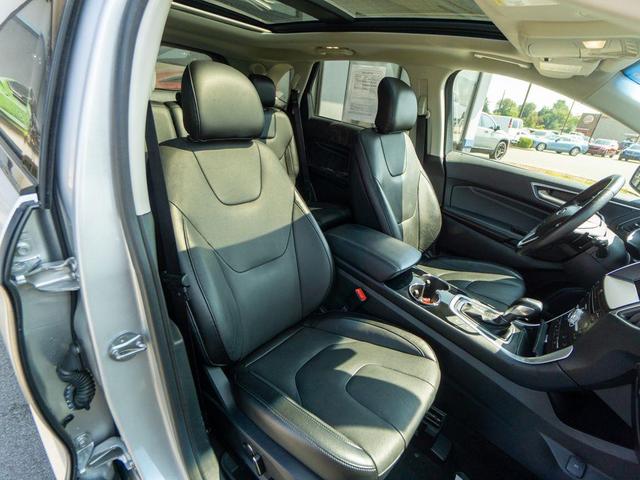 Photo of 2018 Ingot Silver Metallic Ford Edge