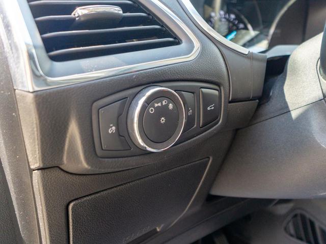 Photo of 2018 Ingot Silver Metallic Ford Edge