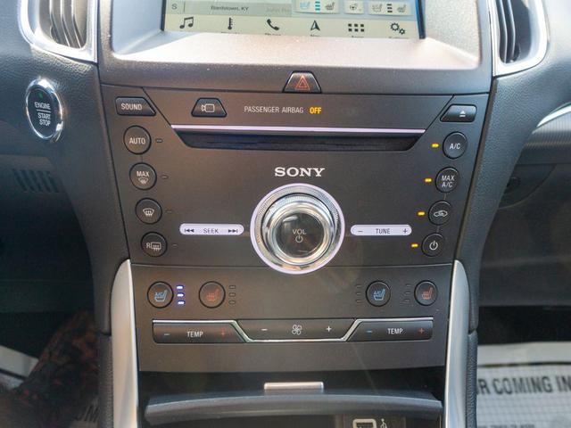 Photo of 2018 Ingot Silver Metallic Ford Edge