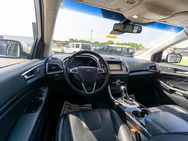 Photo of 2018 Ingot Silver Metallic Ford Edge