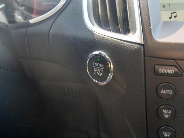 Photo of 2018 Ingot Silver Metallic Ford Edge