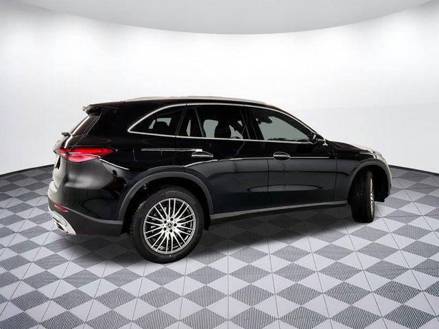 Photo of 2025 Black Mercedes-Benz GLC 300