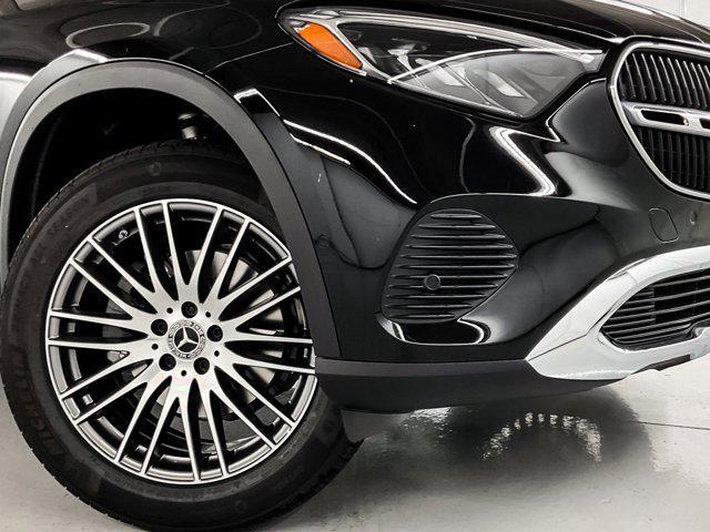 Photo of 2025 Black Mercedes-Benz GLC 300