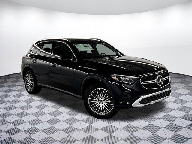 Photo of 2025 Black Mercedes-Benz GLC 300