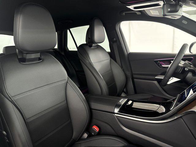 Photo of 2025 Black Mercedes-Benz GLC 300