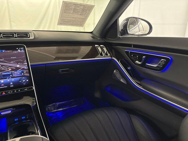 Photo of 2023 Black Mercedes-Benz S-Class