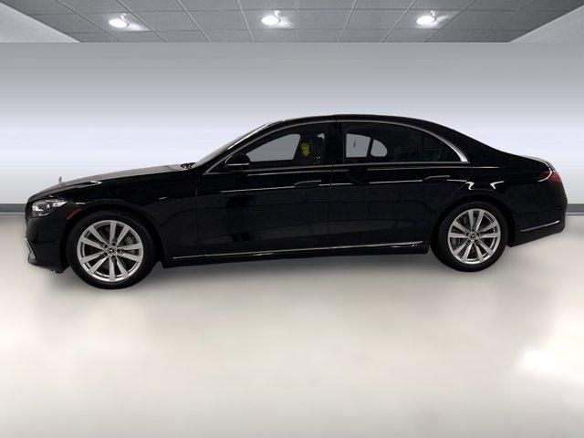Photo of 2023 Black Mercedes-Benz S-Class