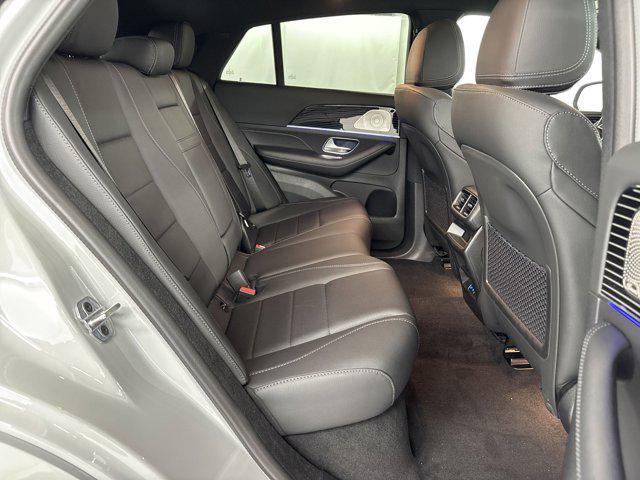 Photo of 2025 MANUFAKTUR Alpine Grey Mercedes-Benz GLE 450