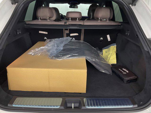 Photo of 2025 Polar White Mercedes-Benz EQE 350+