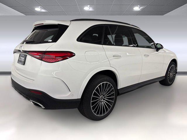 Photo of 2026 Polar White Mercedes-Benz GLC 300