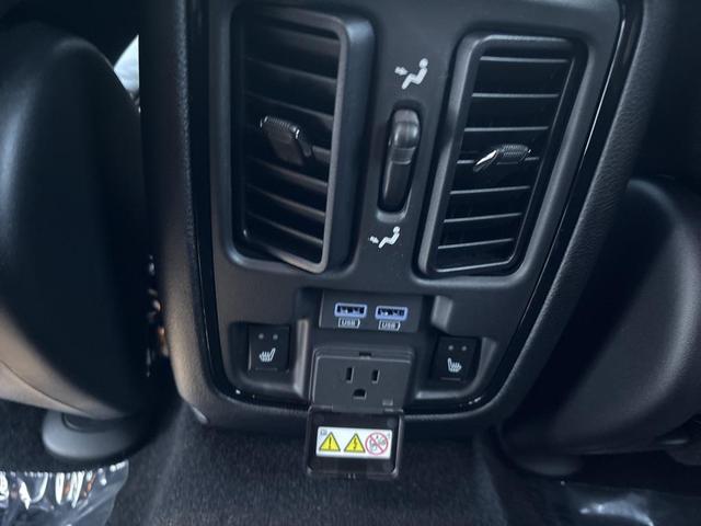 Photo of 2026 Destroyer Gray Clearcoat Dodge Durango