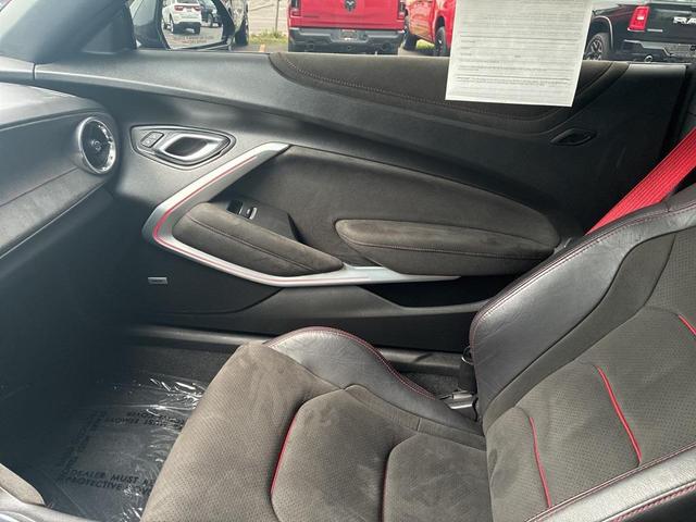 Photo of 2018 Black Chevrolet Camaro