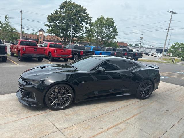 Photo of 2018 Black Chevrolet Camaro