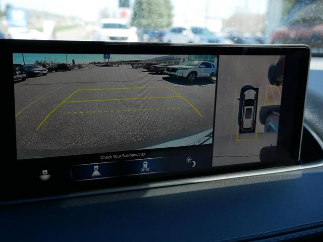 Photo of 2024 Lunar Silver Metallic Acura MDX