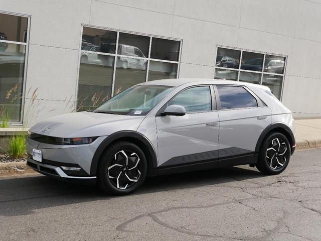 Photo of 2024 Cyber Gray Hyundai IONIQ 5