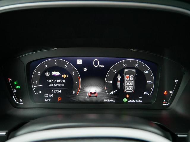 Photo of 2024 Crystal Black Pearl Honda Pilot