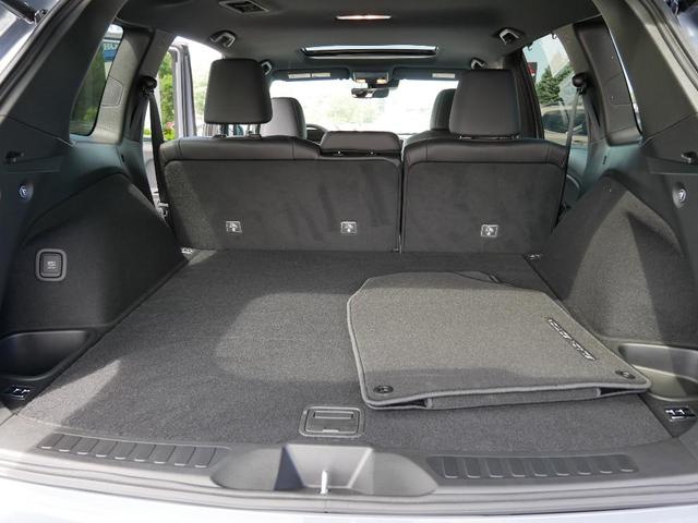 Photo of 2025 Sonic Gray Pearl Honda Passport