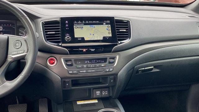 Photo of 2022 Crystal Black Pearl Honda Passport