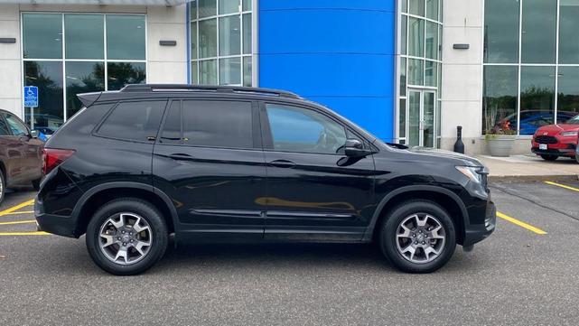 Photo of 2022 Crystal Black Pearl Honda Passport