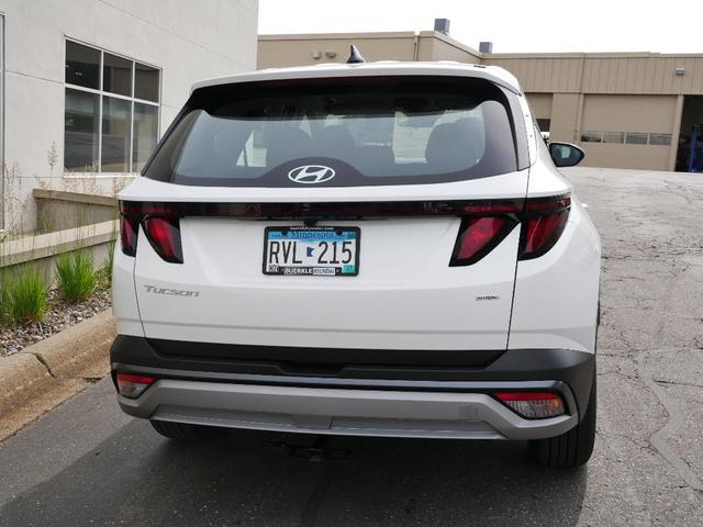 Photo of 2025 Serenity White Pearl Hyundai TUCSON